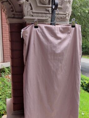 Dusty Pink Pencil Midi Skirt
